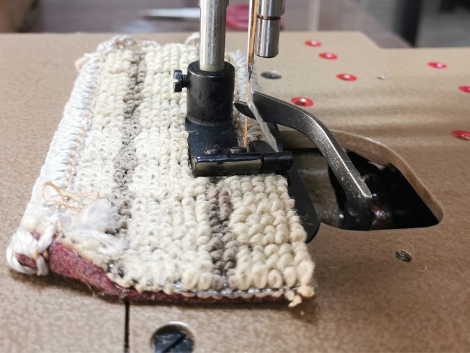 Heavy duty carpet overlock sewing machine Heavy duty carpet overlock sewing machine